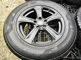 Alu sada = 5x114,3 =orig. HYUNDAI= s pneu =235/65 R17