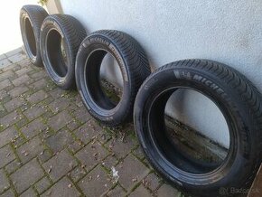 Michelin 225/60R17 - 1