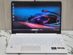 HP Laptop 15S / Ryzen 5625U / 8GB / 512 GB SSD /