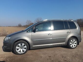 Volkswagen Touran 2,0Tdi DSG 7m