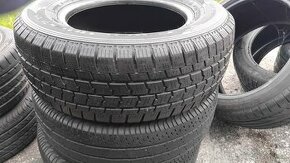 1ks.zimna pne.Goodyear (235/65r16C