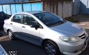 Ponúkam Honda City 1,4 benzín