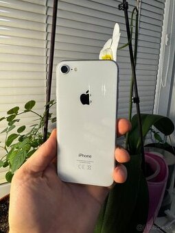 iPhone 8 white 128gb