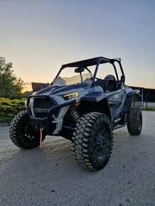 Polaris RZR 1000