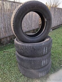 215/65 R16 Michelin - 1