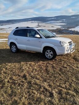 Predám Hyundai Tucson 2007 4x4 2.l benzín