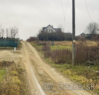 Na predaj 5 pozemkov v obci Fintice