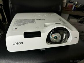 EPSON EB-530