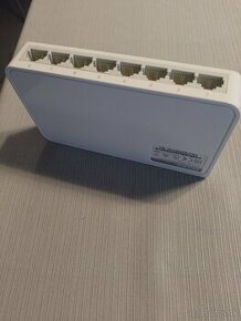 Predám SWITCH TP-Link 8  port.