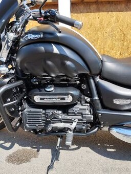 Triumph Rocket III Roadster