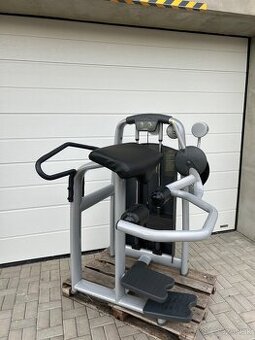 Glute stroj Technogym Selection