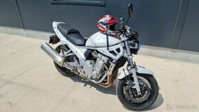 Suzuki Bandit GSF650 rv. 2011 , 18 000 km , Pneu 85% , 2x Kl - 1