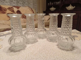 kryštálové vázy a vázy z liateho skla