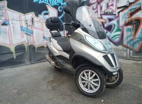 Piaggio MP3 500 LT