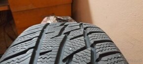 215/60 R16