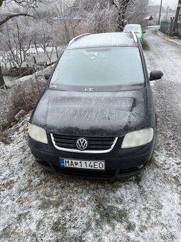 Volkswagen Turan 2.0 TDI - 1