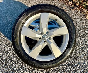 5x100 R17 skoda vw zimná sada 205/55 R17