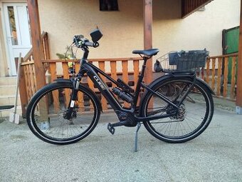 Elektrobicykel Cube Touring