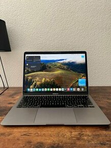 Predám MacBook Air Retina , 13 palcový , 2021 , 256GB