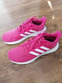 Botasky Adidas 38