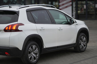 V záruke: Peugeot 2008, r.v. 2019 PureTech Signature