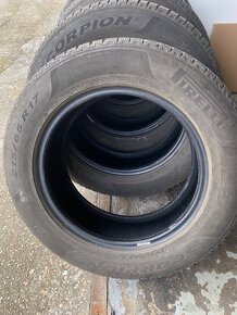 Predám Zimné pneumatiky Pirelli 215/65 R17 99H M+S