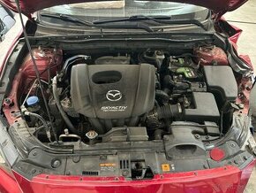 Rozpredám Mazda 3 , 2015 1.5 benzín , predám motor na mazudu