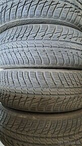 Predám 4ks jazdené zimné 225/60r17-103H Nokian