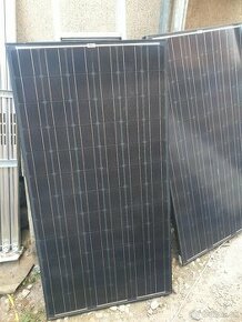 5 čiernych Fotovoltaických solárnych FV panelov Trinasolar