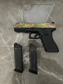 Glock 17 TM