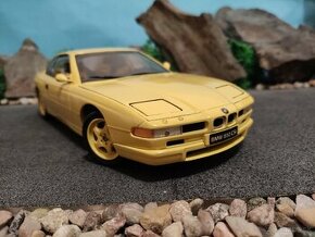 Prodám model 1:18 BMW 850csi