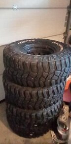 35x12.5 r15 Cooper Discoverer STT Pro