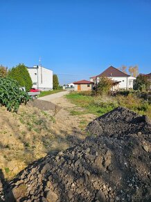 Predam stavebny pozemok  Trnovec nad Vahom