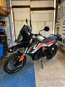 KTM adventure r790