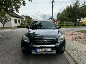 Predam Toyota RAV4 2.2lD-4D 130kw naj 123 tisíc