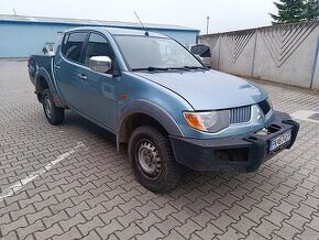 Mitsubishi L200 2.5 DI-D 100kw 4WD - Nepojazdné