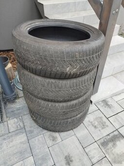 ZIMNÉ pneumatiky SEMPERIT 235/55R19