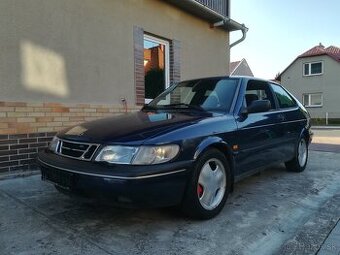 Saab 900 SE