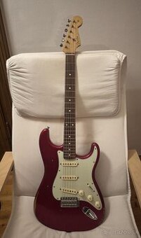 Fender Limited Edition Road Worn 60s Stratocaster, Faded CAR