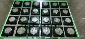 Zbierka strieborných pamätných mincí