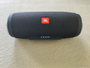 JBL Charge 3 bluetooth reproduktor pekný stav.