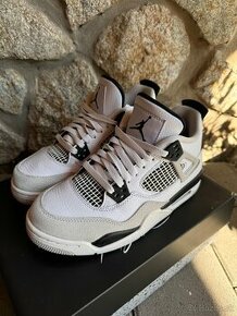 Air Jordan Retro 4 Military black