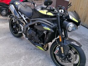 -1000 € do konca roka Triumph