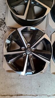 5x108 mm R17 čierno-leštené (peugeot, citroen a iné s 5x108)