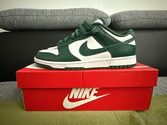 Nike dunk low green