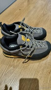 Turistické boty La sportiva vel 38.5