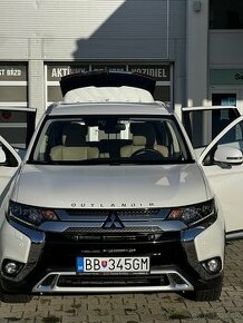 Mitsubishi Outlander 2.0 MIVEC Instyle+ 4WD CVT - 1