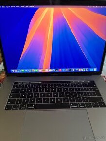 Apple MacBook Pro 2019 15”