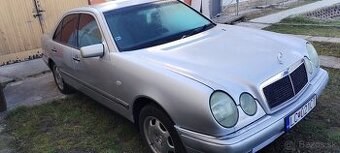 Mercedes-Benz e 250