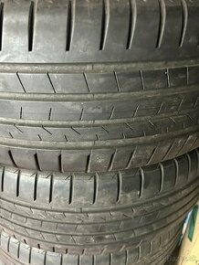 235/45/20 Bridgestone 2020 - 1